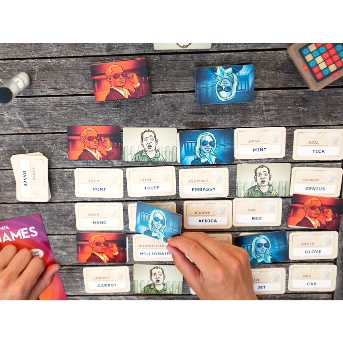 Codenames - წიგნები